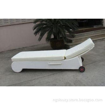 Patio Wicker Chaise Lounge , White Poolside / Balcony Loung